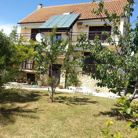 Ferienhaus-nina Apartamento